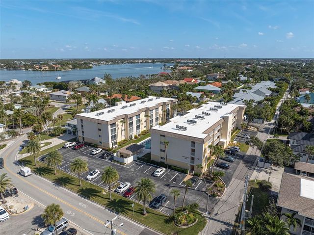 995 LAGUNA DRIVE 103, Venice, FL 34285