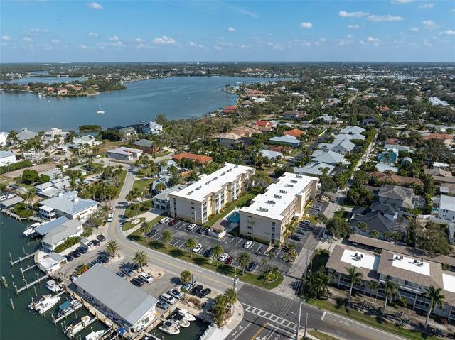 995 LAGUNA DRIVE 103, Venice, FL 34285