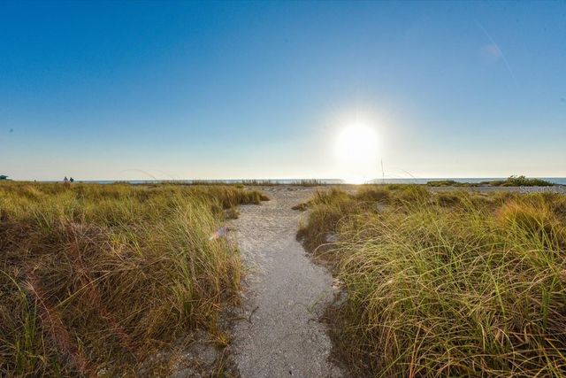 995 LAGUNA DRIVE 103, Venice, FL 34285