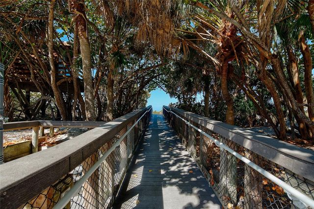 995 LAGUNA DRIVE 103, Venice, FL 34285