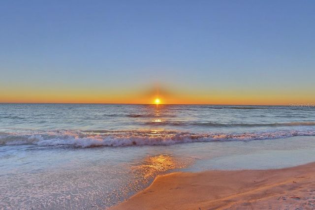 995 LAGUNA DRIVE 103, Venice, FL 34285