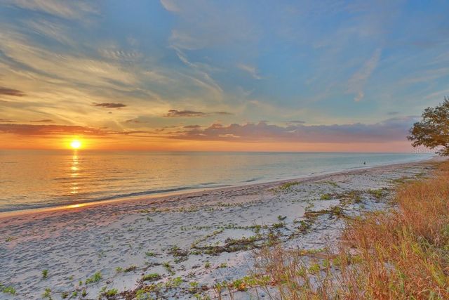 995 LAGUNA DRIVE 103, Venice, FL 34285