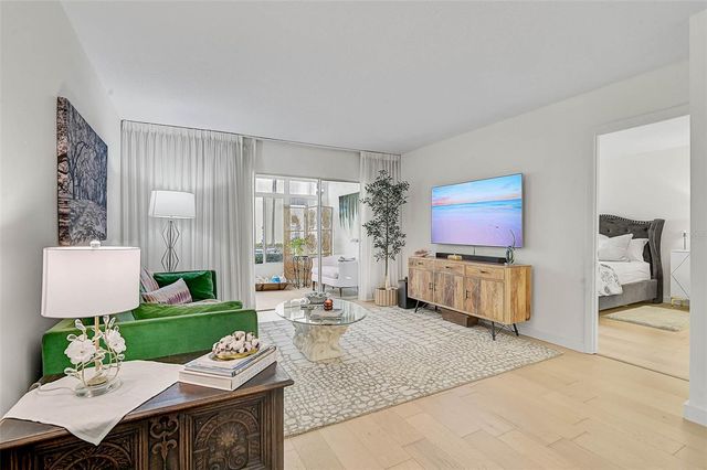 995 LAGUNA DRIVE 103, Venice, FL 34285