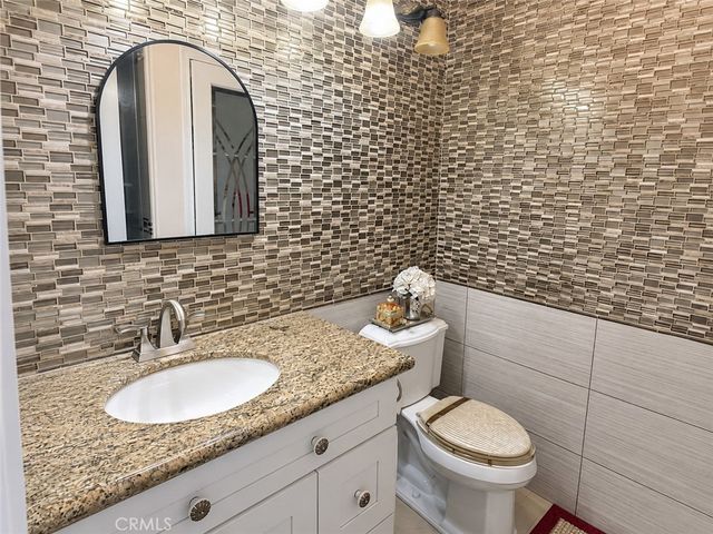 16872 Hazeltine Court, Fontana, CA 92336