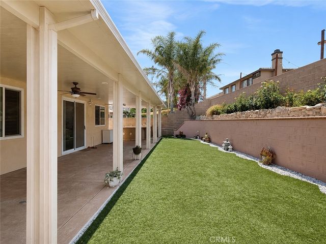 16872 Hazeltine Court, Fontana, CA 92336