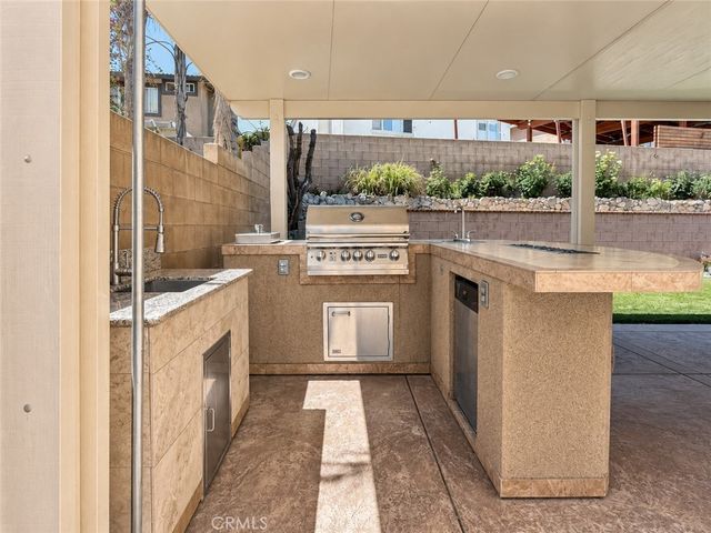 16872 Hazeltine Court, Fontana, CA 92336