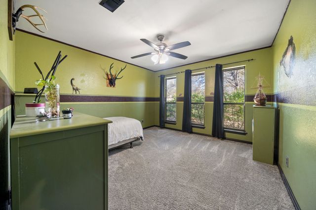 206 County Road 43340, Paris, TX 75462