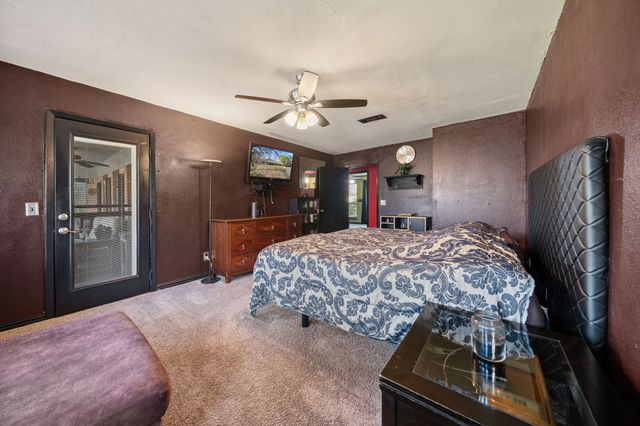 206 County Road 43340, Paris, TX 75462