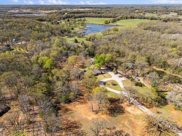 206 County Road 43340, Paris, TX 75462