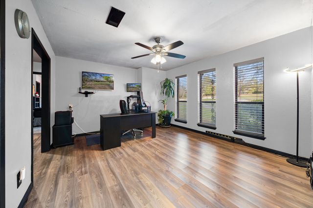 206 County Road 43340, Paris, TX 75462