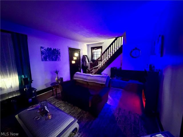 2013 17th Street NE, Canton, OH 44705