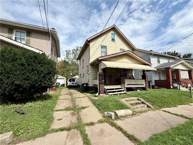 2013 17th Street NE, Canton, OH 44705