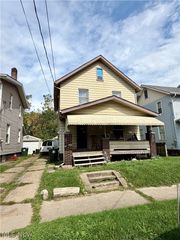 2013 17th Street NE, Canton, OH 44705