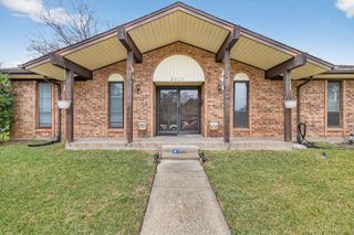 2315 Larchmont Drive, Mesquite, TX 75150