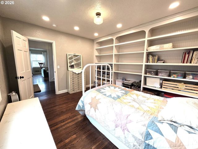 633 Se Hillcrest Rd, John Day, OR 97845