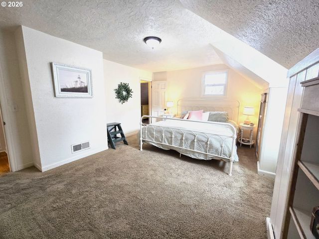633 Se Hillcrest Rd, John Day, OR 97845