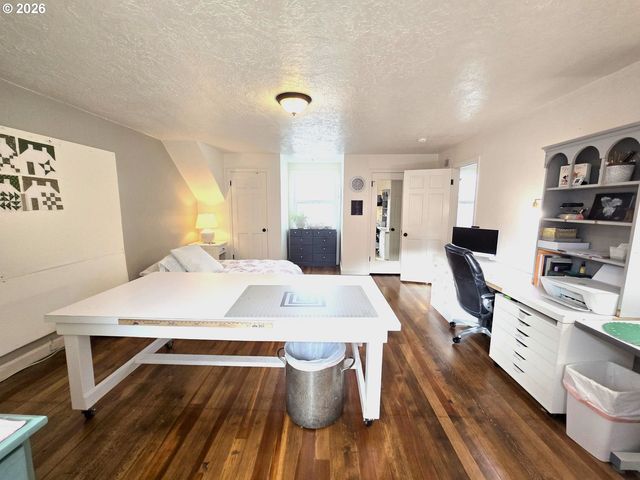 633 Se Hillcrest Rd, John Day, OR 97845