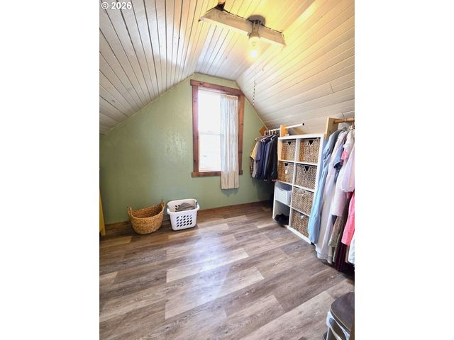 633 Se Hillcrest Rd, John Day, OR 97845