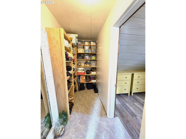 633 Se Hillcrest Rd, John Day, OR 97845