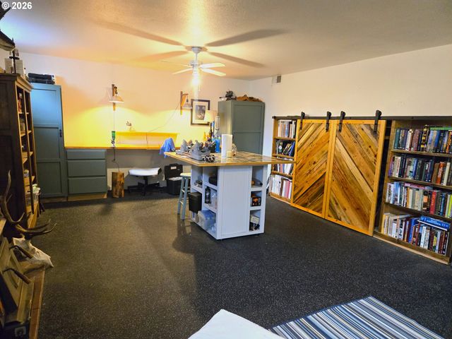 633 Se Hillcrest Rd, John Day, OR 97845