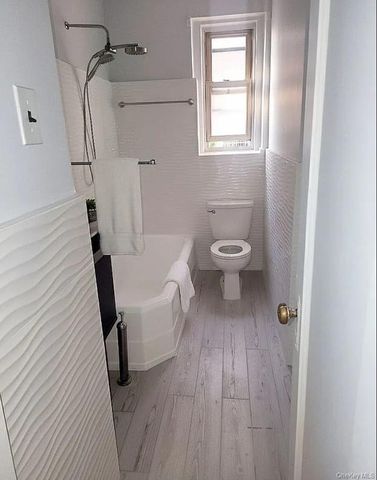 84-49 168th St 2k, Jamaica Estates, NY 11432