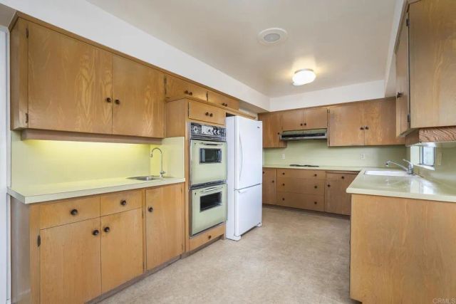 11115 Valley Lights Drive, El Cajon, CA 92020