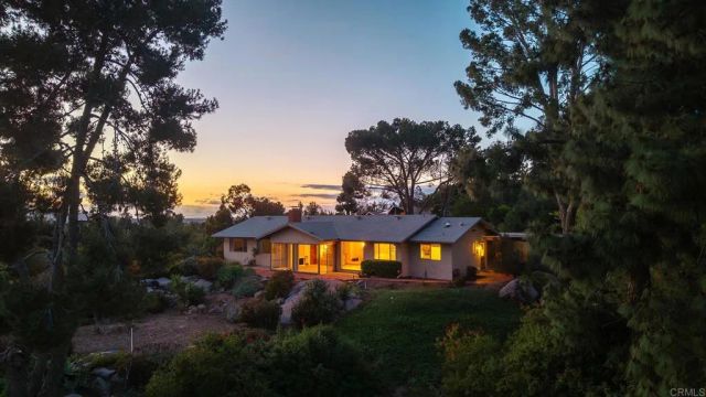 11115 Valley Lights Drive, El Cajon, CA 92020