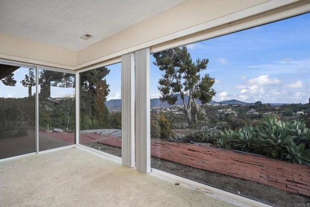 11115 Valley Lights Drive, El Cajon, CA 92020