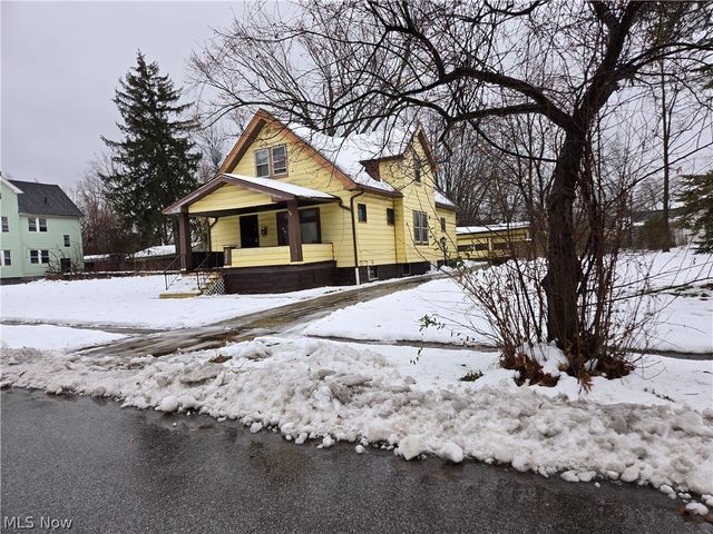 11210 Revere Avenue, Cleveland, OH 44105