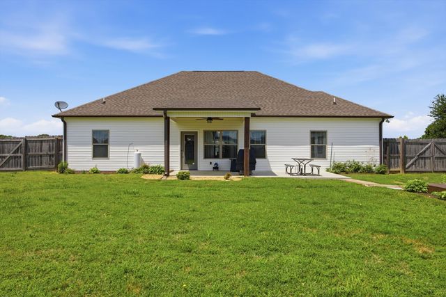 14 Farm View Circle, Rock Spring, GA 30739