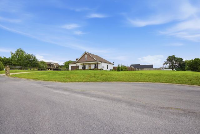 14 Farm View Circle, Rock Spring, GA 30739