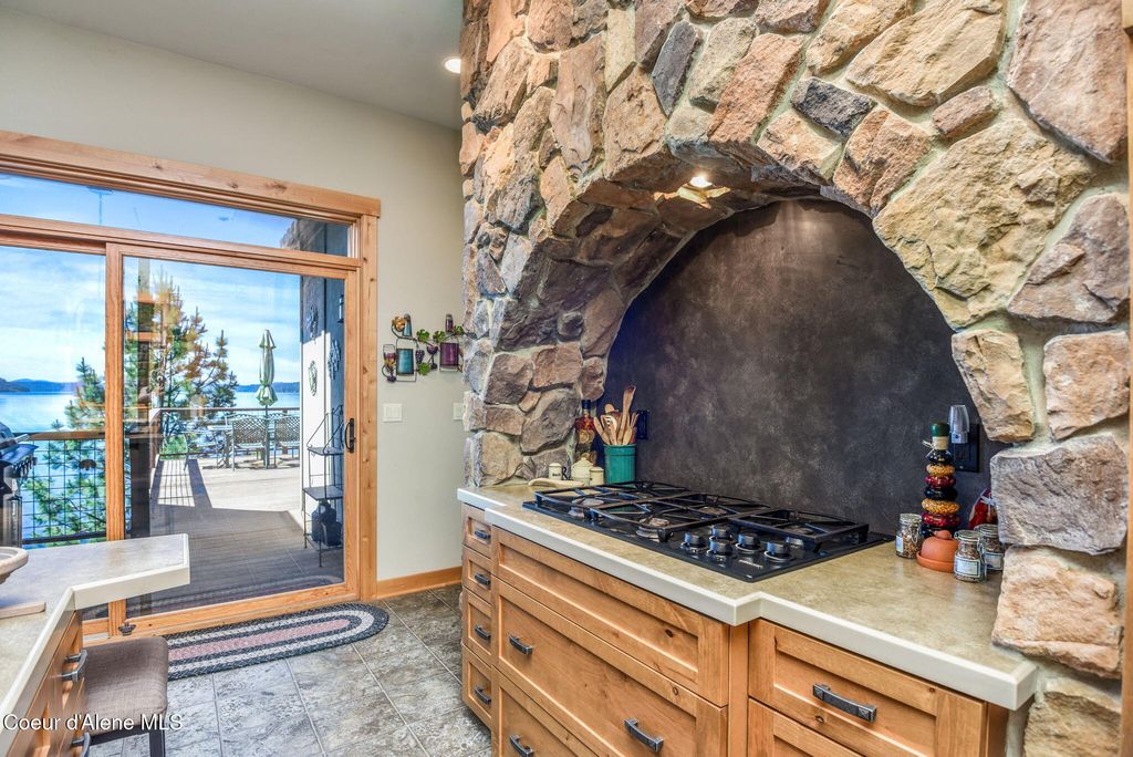 412 E Beachhouse Ln, Harrison, ID 83833 photo 31