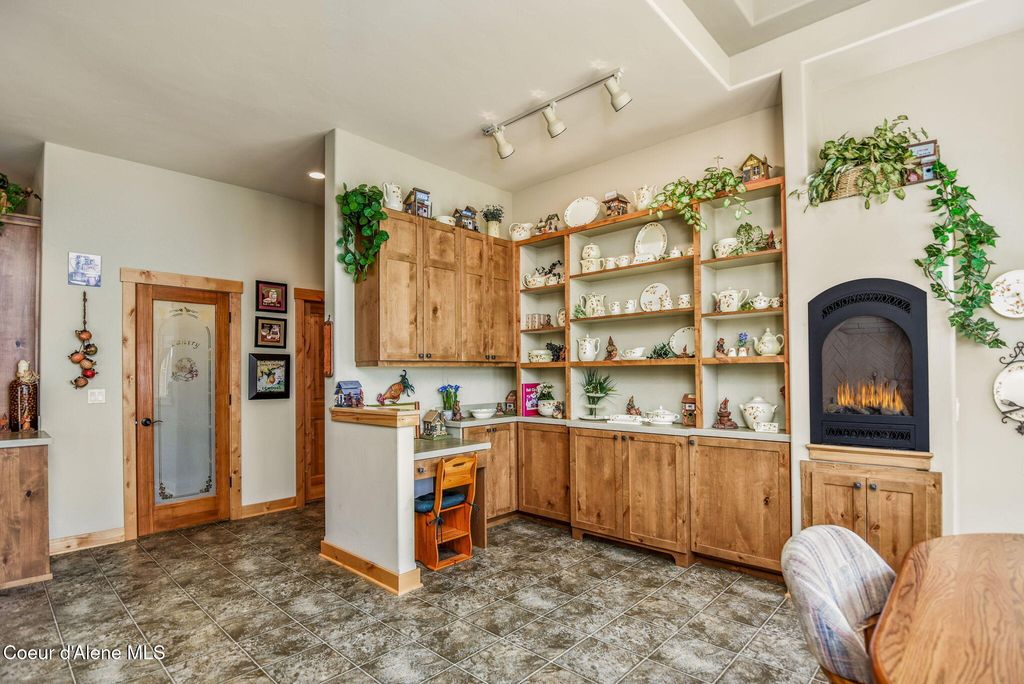 412 E Beachhouse Ln, Harrison, ID 83833 photo 33