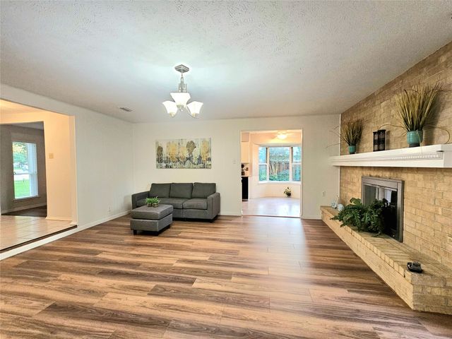 1929 Deep Valley Drive, Richardson, TX 75080