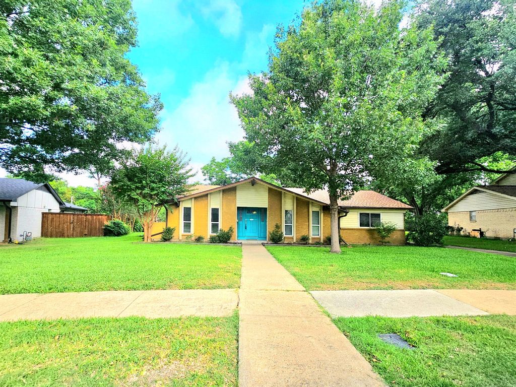 1929 Deep Valley Drive, Richardson, TX 75080