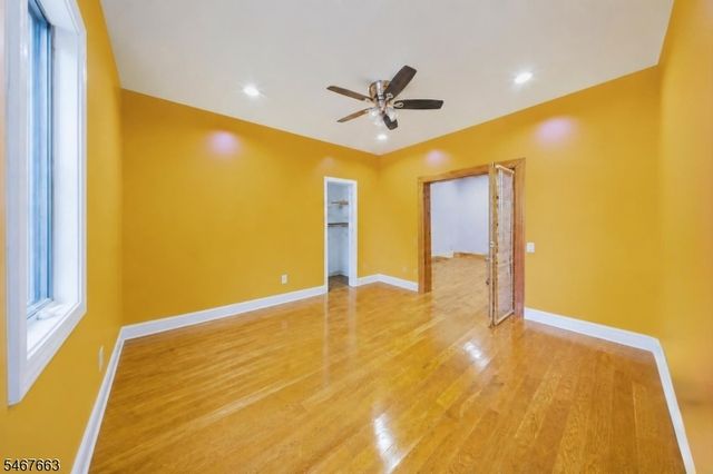 1635 Lincoln St, Jersey City, NJ 07307