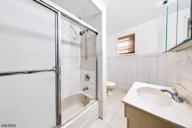 1635 Lincoln St, Jersey City, NJ 07307