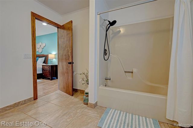 3960 Baldwin Road, Ortonville, MI 48462