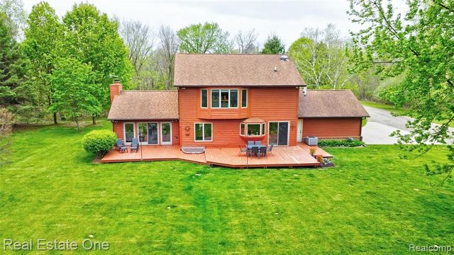 3960 Baldwin Road, Ortonville, MI 48462