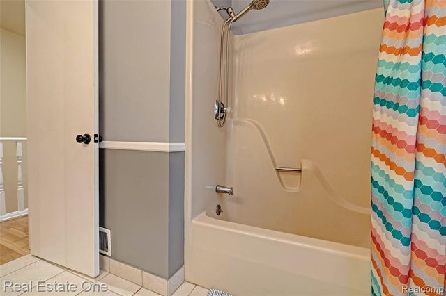 3960 Baldwin Road, Ortonville, MI 48462