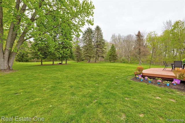 3960 Baldwin Road, Ortonville, MI 48462