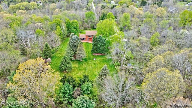 3960 Baldwin Road, Ortonville, MI 48462