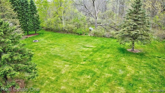 3960 Baldwin Road, Ortonville, MI 48462