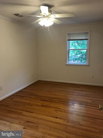 5654 8TH RD N, Arlington, VA 22205