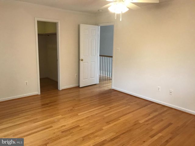 5654 8TH RD N, Arlington, VA 22205