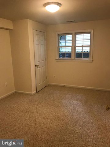 5654 8TH RD N, Arlington, VA 22205