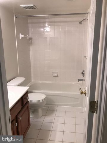 5654 8TH RD N, Arlington, VA 22205