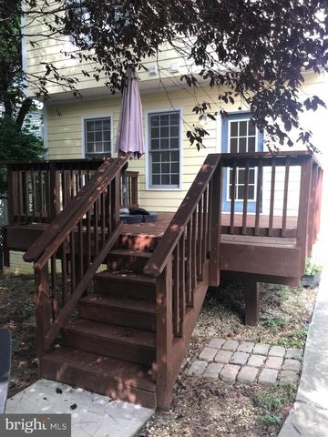 5654 8TH RD N, Arlington, VA 22205