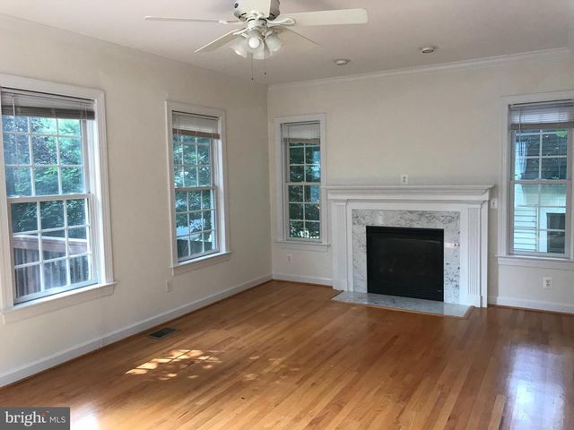 5654 8TH RD N, Arlington, VA 22205