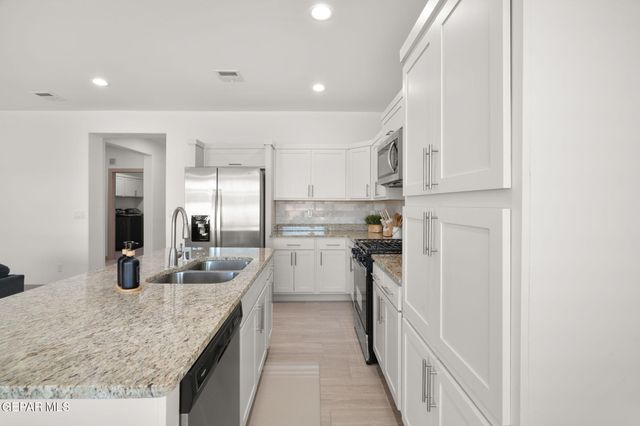 13083 CLEETHORPES Street, El Paso, TX 79928